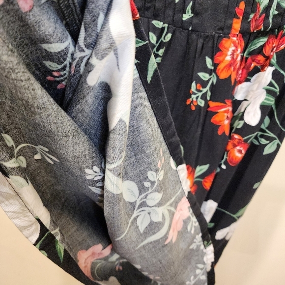 Old Navy Floral  Girla Dress size Junios XL (14) NWT - Picture 8 of 11